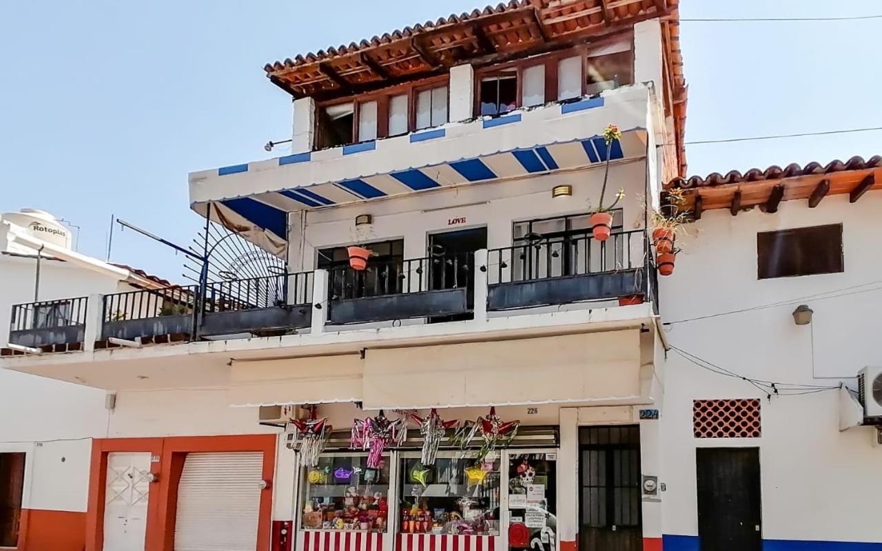 Отель Casa Frida Vallarta Пуэрто-Вальярта Экстерьер фото