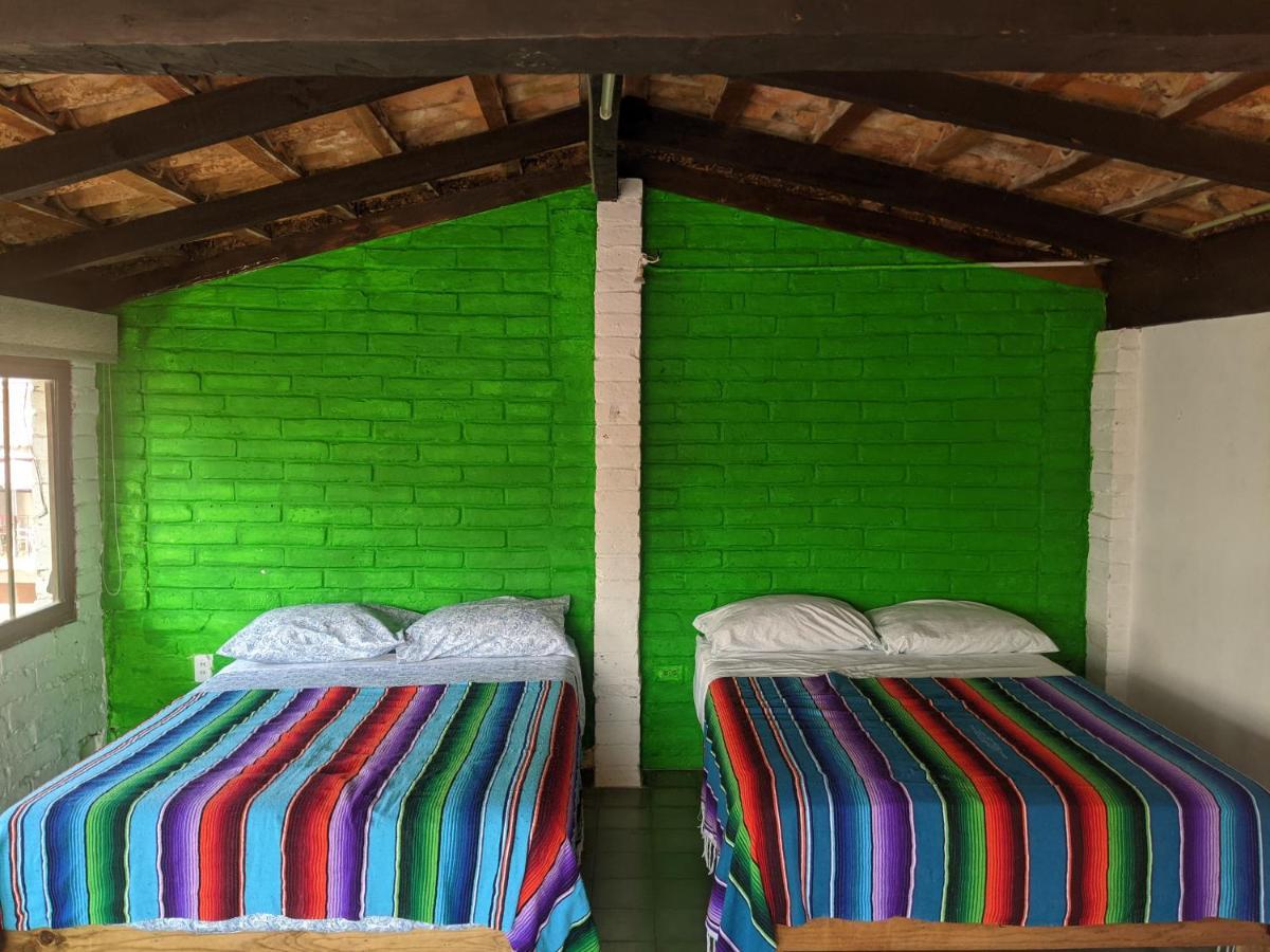 Отель Casa Frida Vallarta Пуэрто-Вальярта Экстерьер фото